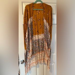 American Eagle Rust/Floral Kimono